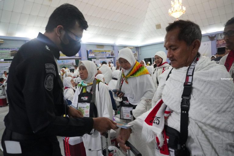 Tahapan Pemberangkatan Dari Embarkasi Batam Selesai