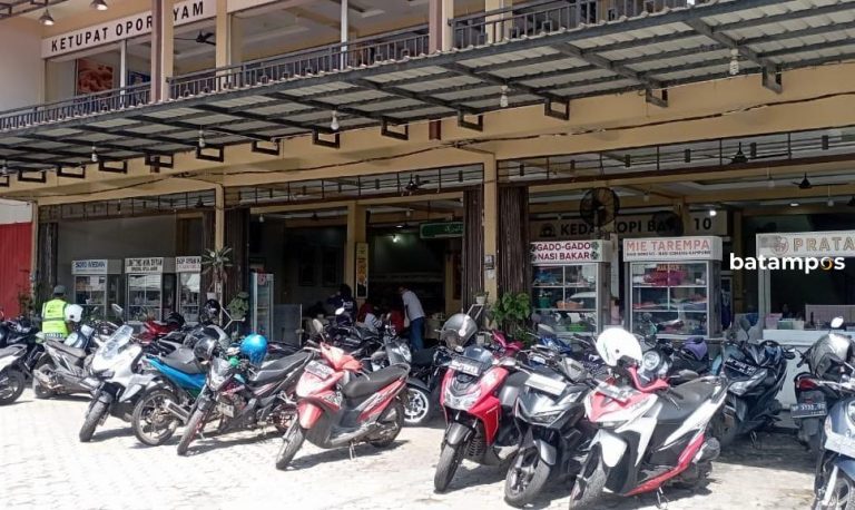 Beraksi saat Siang Bolong, Maling Gasak Sepeda Motor dari Parkiran Kedai Kopi