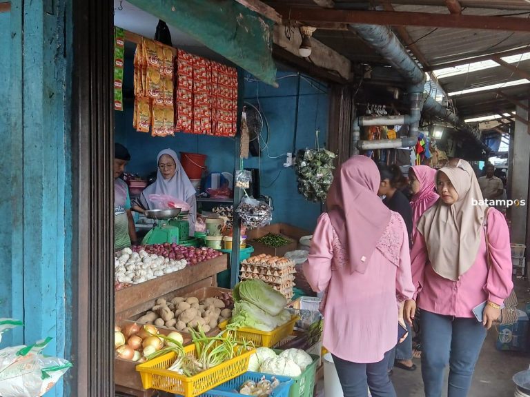 Telur Ayam Langka di Siantan, Peternak Lokal Tak Mampu Suplay, Andalkan Pasokan dari Luar Daerah