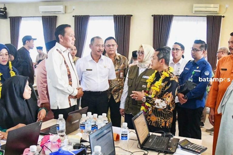 Wamen Dikdasmen Nyatakan Verikasi Administrasi SPMB di Batam Lancar