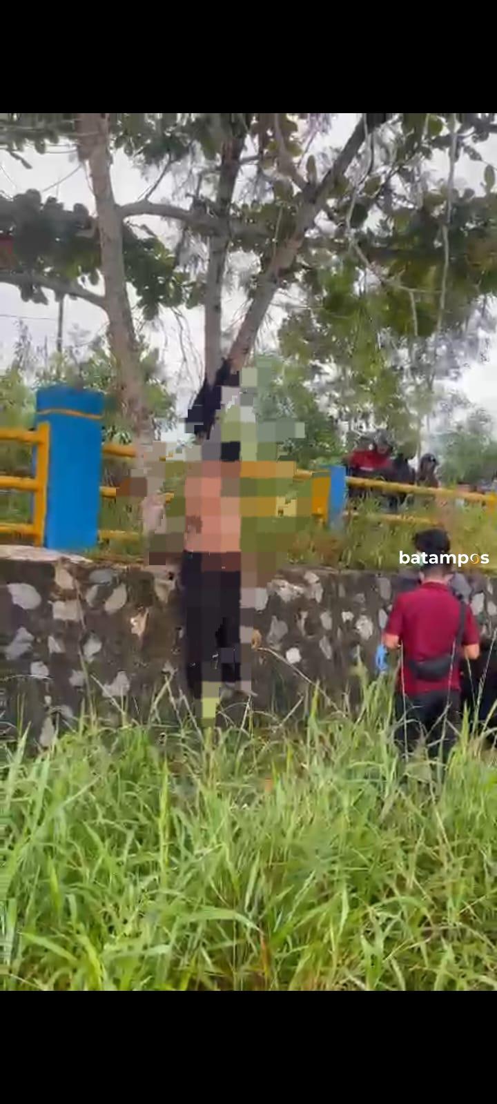 Pria Ditemukan Tewas Gantung Diri di Waduk Kolong Enam Kijang