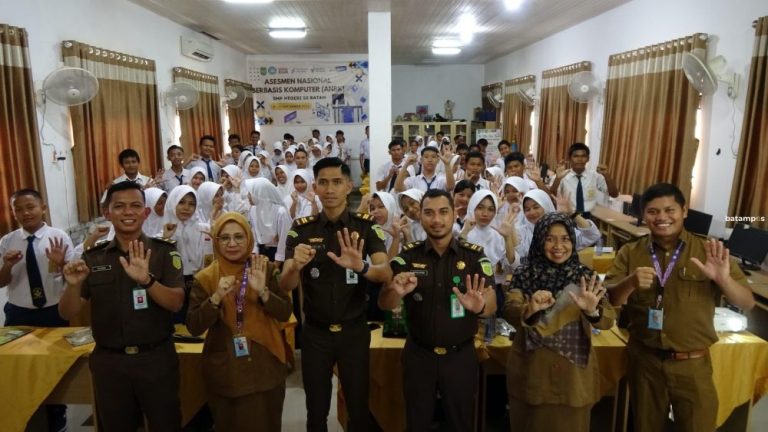 Pelajar Batam Harus Tahu Bahayanya Judi Online