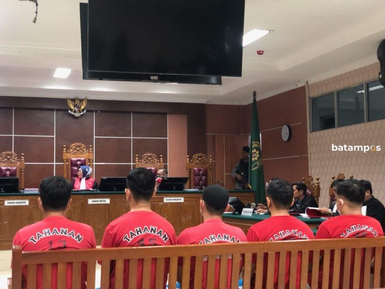 Sidang Pleidoi Kasus Narkoba Eks Polisi: Penasihat Hukum Minta Bebas Dari Tuntutan, Bukti Dinilai Kabur