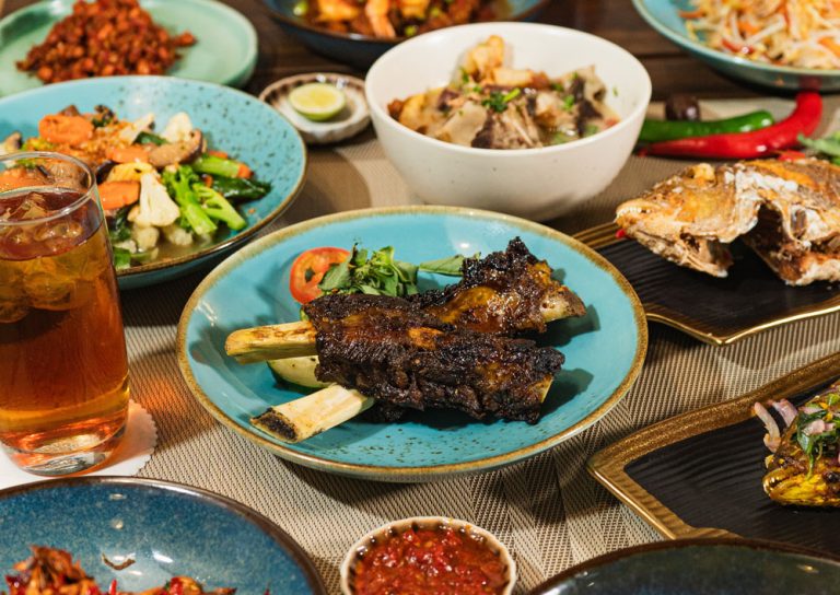 ARTOTEL Batam Angkat Cita Rasa Nusantara Lewat The Local Hawkers & Promo Makan Siang Ekonomis