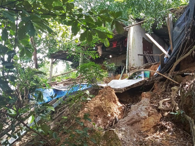Longsor Ancam Permukiman di Kibing, Warga Minta Tindakan Nyata Pemerintah