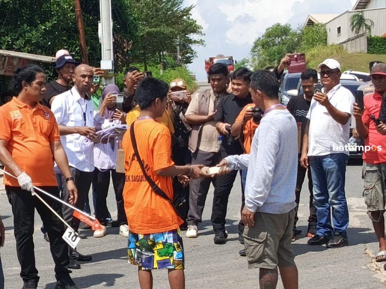 2 Rekonstruksi Pembunuhan di Sagulung: Dari Tikaman di Jalan hingga Pembunuhan Terencana di Kostel