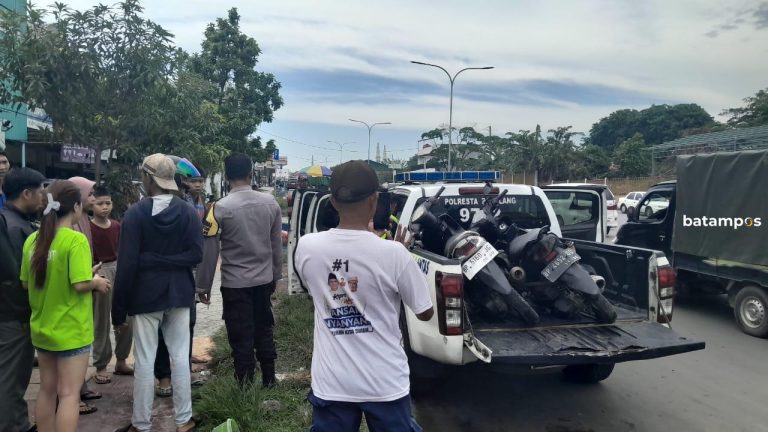 Dua Motor Tabrakan di U-Turn Tiban 1, Kepala Balita Berdarah, Dilarikan ke RS Awal Bros