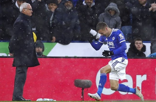 Manchester United Ditawari Tiga Striker Gratisan