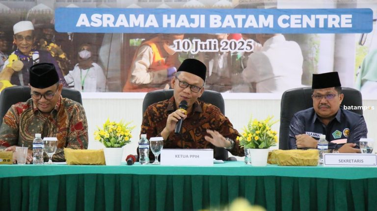 Embarkasi Batam Gelar Evaluasi Penyelenggaraan Haji 2025