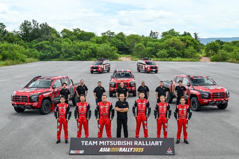 Tim Mitsubishi Ralliart dengan Tiga Mobil Reli Triton akan Berpartisipasi di Asia Cross Country Rally 2025 