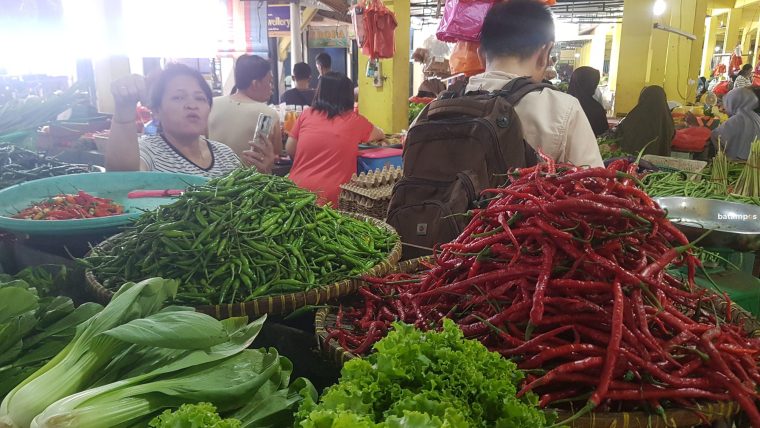 Di Karimun, Harga Bawang Naik, Suasana Pasar Sepi Pembeli