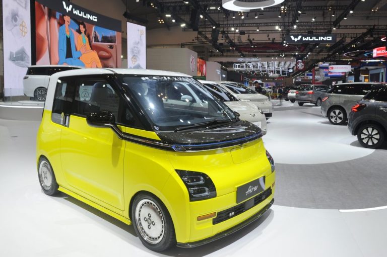 Mobil Listrik Wuling Hasil Personalisasi Konsumen Turut Meriahkan Booth Wuling GIIAS 2025