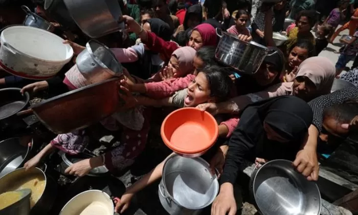 Krisis Kemanusiaan di Gaza Memburuk Israel Bunuh Tenaga Medis dan Serang Pengungsi