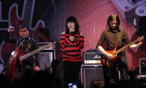 Lowdy, Session Player Tanjungpinang yang Menyala di Balik Panggung