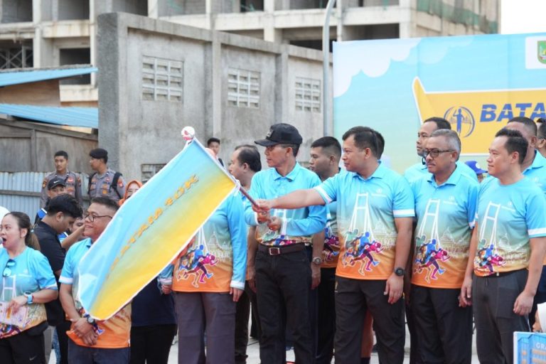 Dari Sabang hingga Inggris, Ribuan Pelari Padati Batam 10K 2025