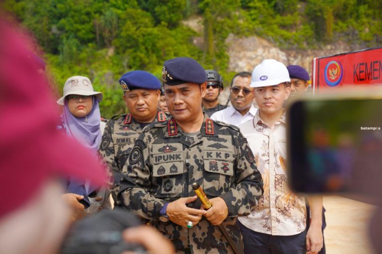 KKP Segel Tiga Pulau di Kepri, Hentikan Tambang dan Reklamasi Ilegal
