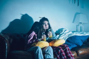 Manfaat Tersembunyi Film Horor: Bisa Turunkan Nafsu Makan dan Kalori