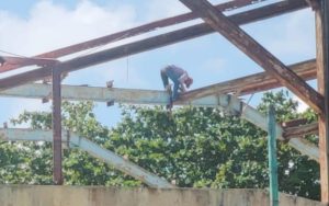 Terekam Warga! Pencuri Besi GOR Kaca Puri Ditangkap Polisi, Satu Pelaku Kabur