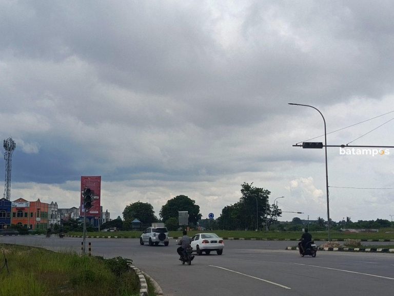 Simpang Barelang dan Basecamp Kian Padat, Warga Minta Lampu Lalu Lintas