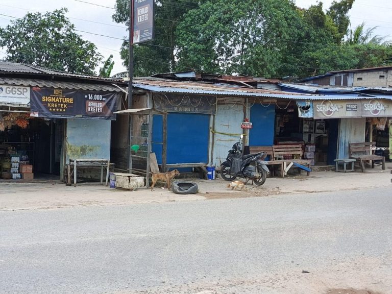 Warga Desak Penutupan Deretan Kafe Remang-remang di Seilekop