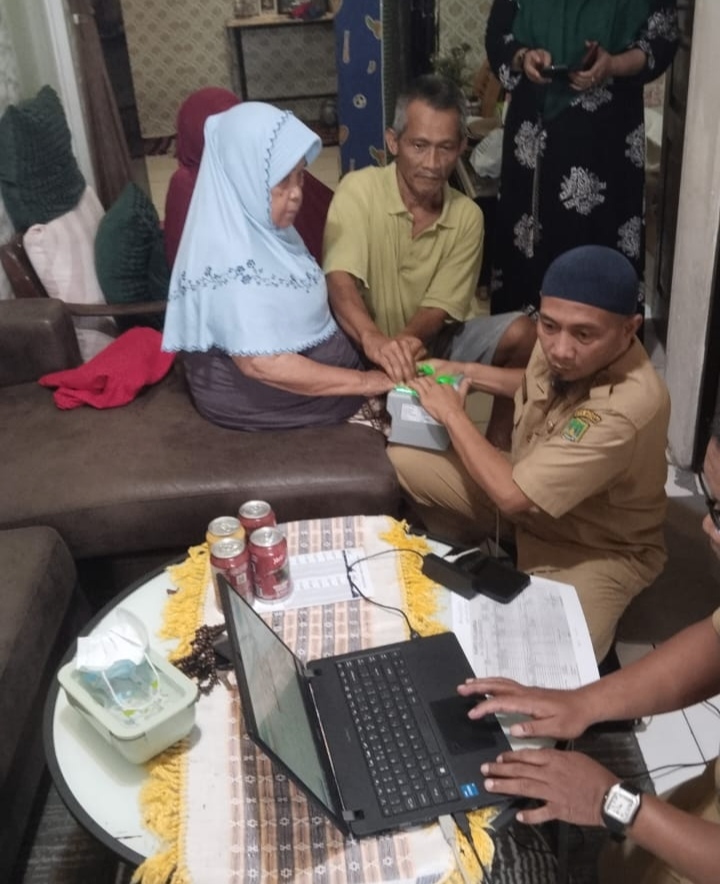 Wujudkan Pelayanan Inklusif, Disdukcapil Batam Turun Langsung ke Rumah Warga