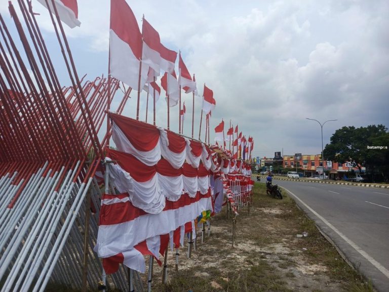 Bendera dan Umbul-umbul Mulai Ramai Dijual di Batuaji dan Sagulung, Segini Harganya