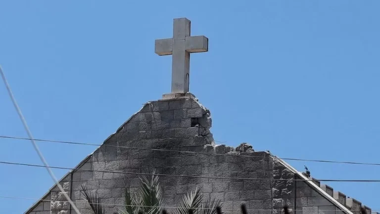 Usai Serangan Mematikan di Gereja Gaza, Paus Leo XIV Tegur Netanyahu: Serukan Gencatan Senjata dan Lindungi Warga Sipil