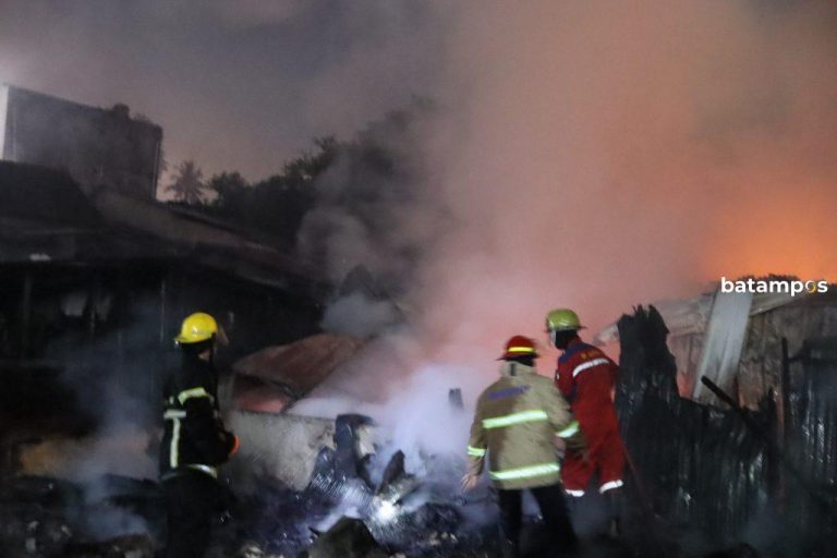 4 Ruli Baloi Blok II Ludes Terbakar