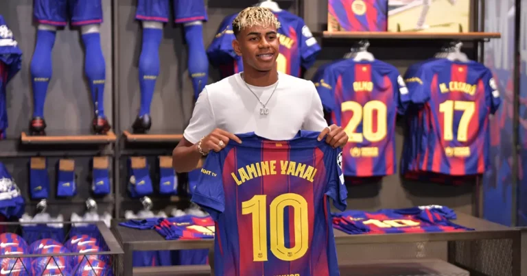 Resmi Kenakan Nomor Punggung 10, Lamine Yamal Sah Jadi Penerus Messi di Barcelona