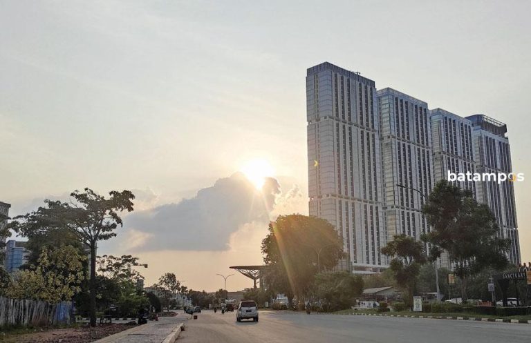 Kualitas Udara Batam Masih Aman Meski Muncul Asap di Pagi Hari