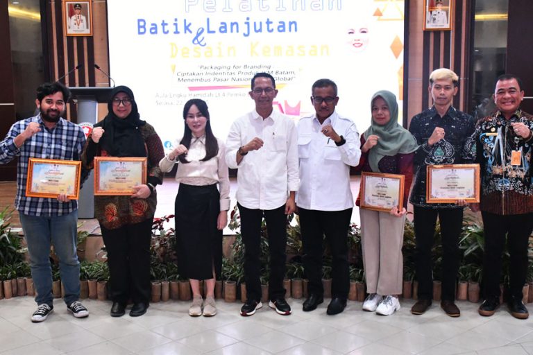 Pemko Batam Dorong IKM Naik Kelas Lewat Pelatihan Batik dan Desain Kemasan