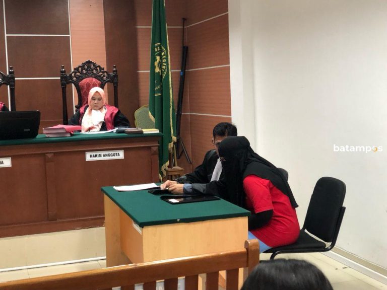 Buronan Interpol Investasi Fiktif Didakwa Tipu Investor Rp2 Miliar, Kuasa Hukum Ajukan Eksepsi