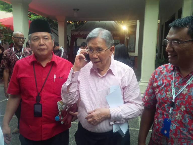 Mantan Menko Ekonomi Kwik Kian Gie Meninggal Dunia di Usia 90 Tahun