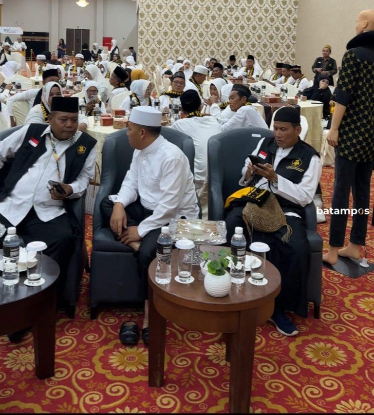 Beri Kepastian Jadwal Keberangkatan dan Visa