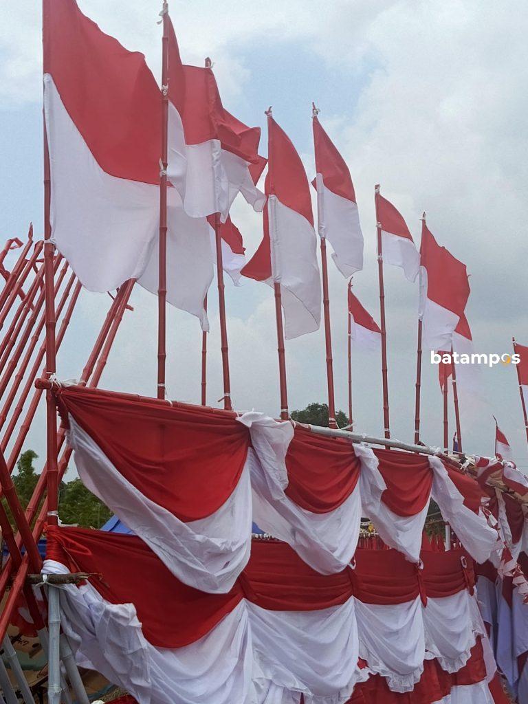 Penjualan Bendera Masih Sepi di Sekupang, Pedagang Harap Ramai Jelang Awal Agustus