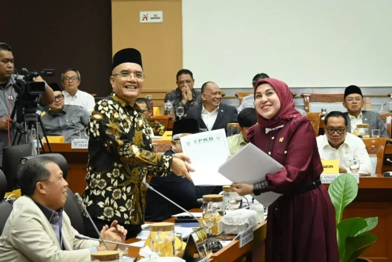 Fraksi di DPR Setuju BPH Naik Kasta jadi Kementerian Haji dan Umrah