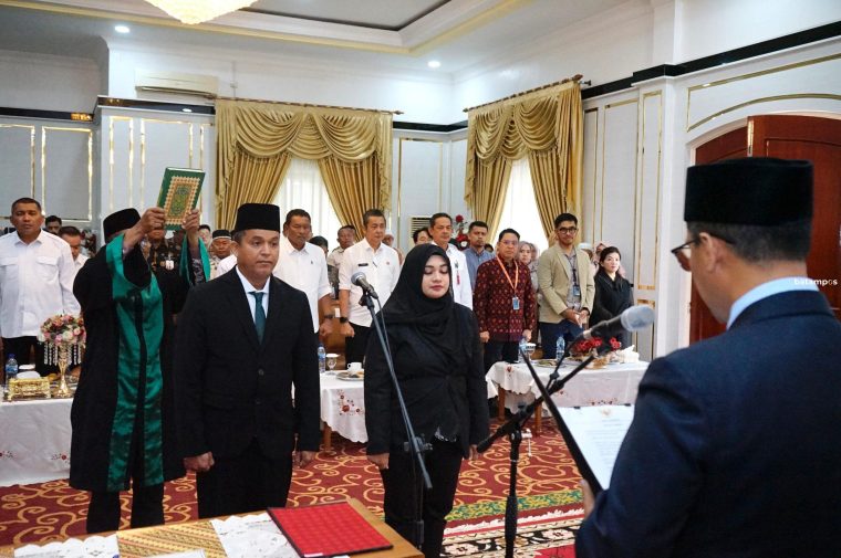 Wan Abdul Rahman Resmi Pimpin BPR Tuah Karimun
