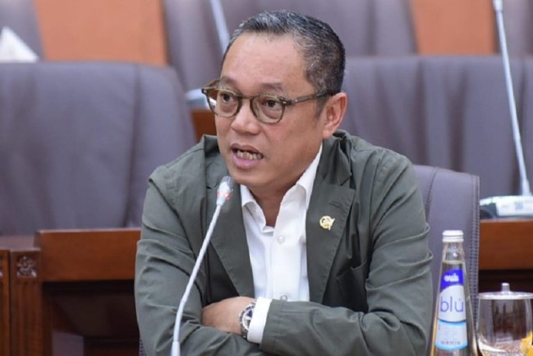 Anggota DPR Fraksi PDIP Tak Mau Disamakan dengan Rakyat Jelata, Ini Sepak-terjang Deddy Sitorus