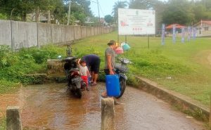 Perigi Tua di Dabo Singkep Jadi Penyelamat Warga saat Krisis Air Bersih