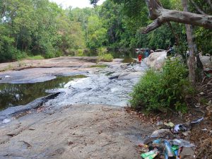 Air Terjun Temburun Anambas Dipenuhi Sampah, Wisatawan Kecewa