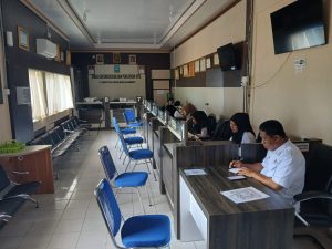 Listrik Padam, Warga Gagal Urus KTP di Disdukcapil Anambas