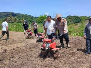 Kapolres Anambas Dorong Kemandirian Pangan, Bajak Lahan 1 Hektare