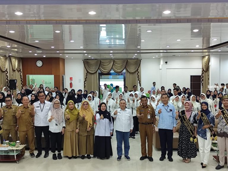 Deputi BKKBN Ajak Mahasiswa Tanjungpinang Siap Nikah, Ingatkan Peran Ayah dalam Keluarga