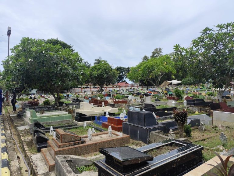 Polisi Bongkar Makam Mahasiswa di Tanjungpinang, Ungkap Kasus Gantung Diri