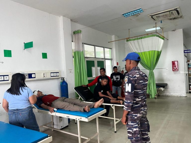 Ayah dan Anak di Tarempa Selamat usai Perahu Terbalik Dihantam Gelombang