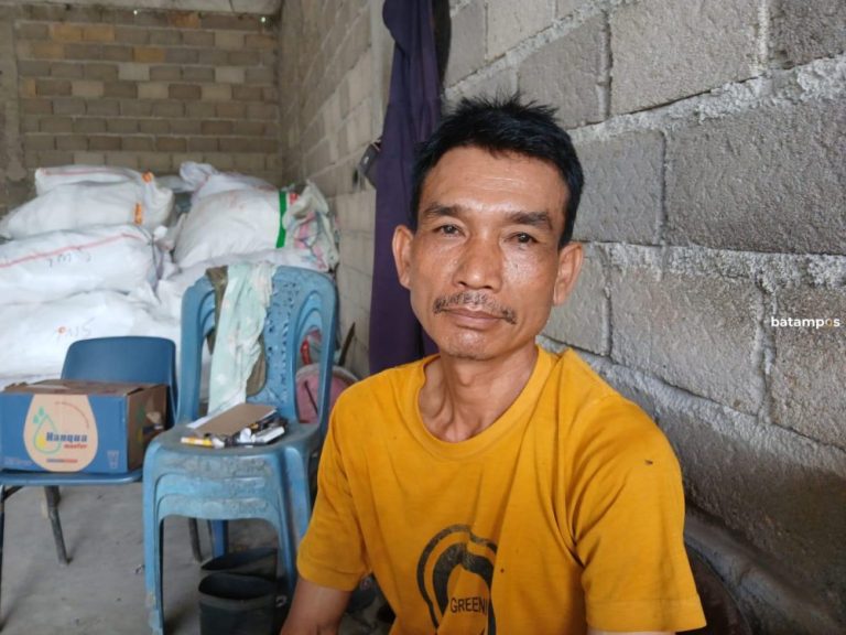 Warga Tarempa Tagih Rp200 Juta ke Pejabat PUPR Anambas, Belum Dibayar Sejak 2014