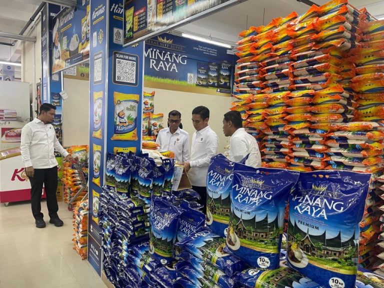 Beras Premium di Batam, Tergantung Dari Impor