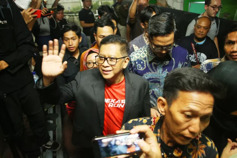 Sekjen PDIP Hasto Kristiyanto Keluar dari Tahanan KPK Usai Dapat Amnesti dari Presiden