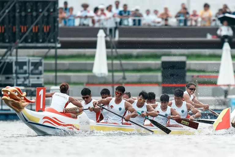 Kalahkan Tuan Rumah Tiongkok, Tim Perahu Naga Indonesia Raih 3 Emas di The World Games