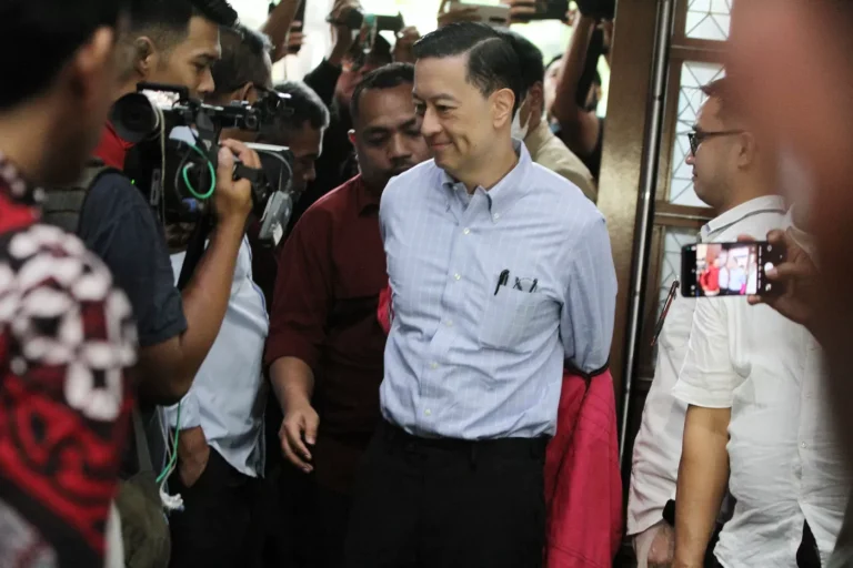 Hasto Kristiyanto dan Tom Lembong Mendapat Pengampunan dari Presiden Prabowo